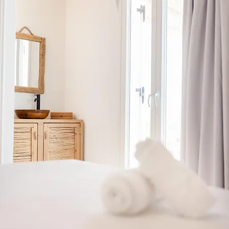 Acoya Residences Aparthotel Alikí