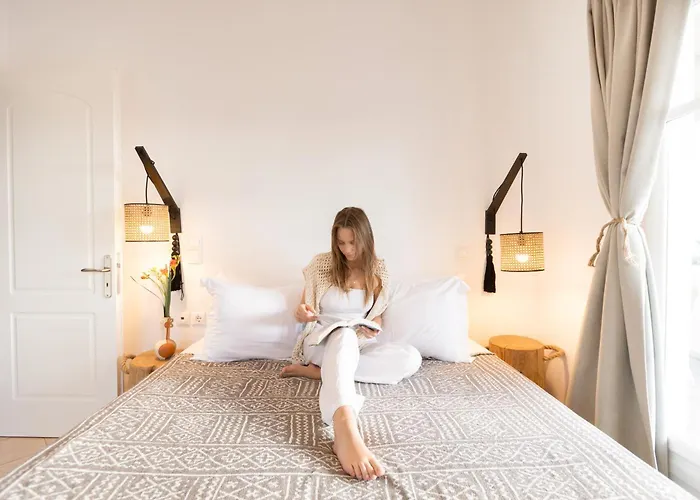 Acoya Residences 3* Алики